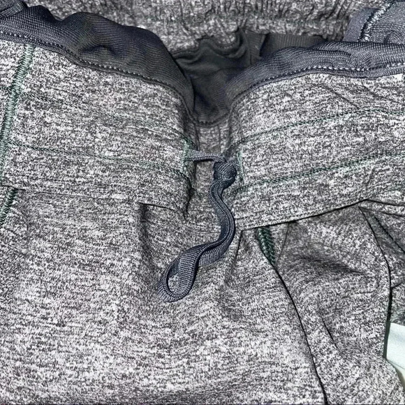 Lululemon Hotty Hot Shorts - Picture 6 of 8